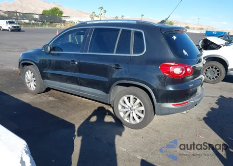 2011 Volkswagen Tiguan Se z USA, uszkodzony, nr VIN WVGAV7AX3BW528783